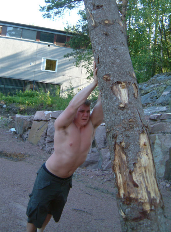 grentraning_jon_fixar_en_av_stockarna