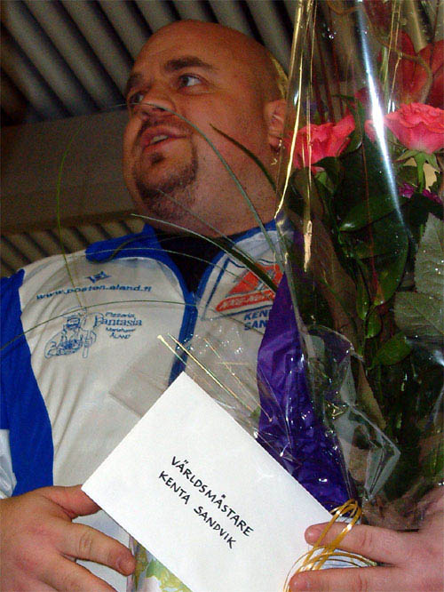 hemma_varldsmastare_kenta_sandvik