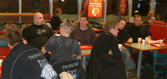 SL_SFI_2002_cheesburger_atar_tavling